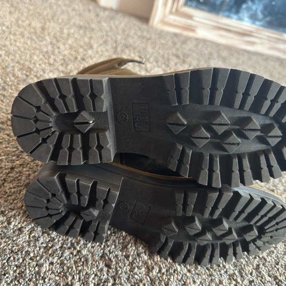 New Time and tru green combat boots size 6 - Picture 5 of 5